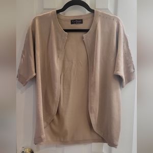 Women short sleeve, lightweight cardigan. Size: SMALL. Color: Apricot